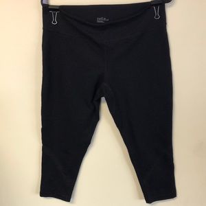 Zella Cropped Leggings bottom mesh detail